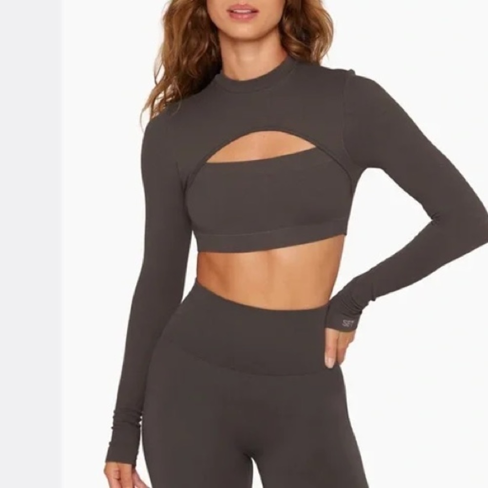 SCULPTFLEX® LONG SLEEVE CUTOUT BRA - HAZE × 1